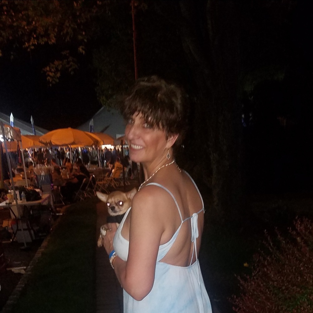 Meet your Posher, Nadine